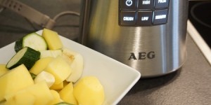 Beitragsbild des Blogbeitrags AEG Standmixer–Cold Days, Hot Soup