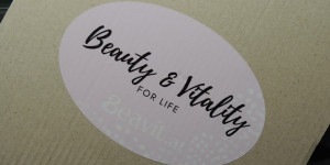 Beitragsbild des Blogbeitrags Beavit Box die Beautybox aus der Apotheke