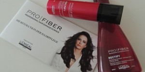Beitragsbild des Blogbeitrags L’Oréal Professionnel Pro Fiber Treatment