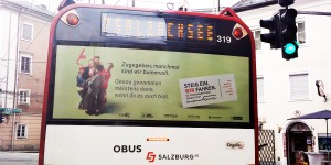 Beitragsbild des Blogbeitrags besoffene männer grölen. „steig ein, wir fahren.“