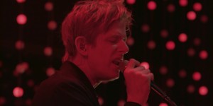 Beitragsbild des Blogbeitrags Spoon – Studioperformance (Live on KEXP)