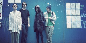 Beitragsbild des Blogbeitrags Ernsthafte Fluffigkeit: DIIV – Dopamine. 