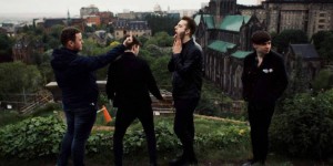 Beitragsbild des Blogbeitrags Schnörkellos? Mühelos! Sway – To Be A Man