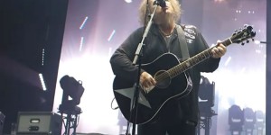 Beitragsbild des Blogbeitrags The Cure: Kompletter Livemitschnitt von Fans für Fans