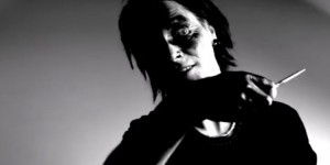 Beitragsbild des Blogbeitrags Kammerflimmern 25 – Video-Round-Up mit ♥ und Moaning, Son Lux, Leyya u.a.