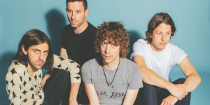 Beitragsbild des Blogbeitrags RAZORLIGHT – Comeback nach 10 Jahren mit vier neuen Singles & Album