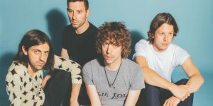 Beitragsbild des Blogbeitrags RAZORLIGHT – Comeback nach 10 Jahren mit vier neuen Singles & Album 