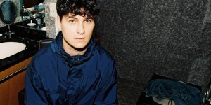 Beitragsbild des Blogbeitrags Vampire Weekend – Harmony Hall & 2021