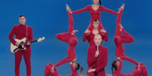 Beitragsbild des Blogbeitrags Kammerflimmern 63 – Video-Round-Up mit ♥ und Two Door Cinema Club, Sleeper u.a.