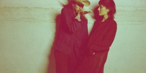 Beitragsbild des Blogbeitrags Cate Le Bon & Bradford Cox – Secretary 