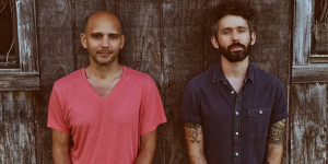 Beitragsbild des Blogbeitrags The Antlers – Wheels Roll Home 