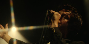 Beitragsbild des Blogbeitrags Arctic Monkeys – I Aint Quite Where I Think I Am 