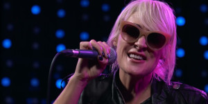 Beitragsbild des Blogbeitrags Metric – Gimme Sympathy (KEXP Session)