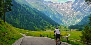 Beitragsbild des Blogbeitrags Hoch hinaus – Mit dem Rennrad auf 2000 Meter