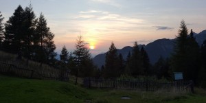 Beitragsbild des Blogbeitrags Notte in vetta: al rifugio in famiglia