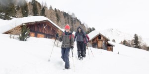 Beitragsbild des Blogbeitrags Märchenhaftes Schneeschuhwandern bei Innsbruck 