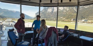 Beitragsbild des Blogbeitrags Flughafen Innsbruck: Zu Besuch bei Austro Control 