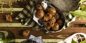 Beitragsbild des Blogbeitrags Dattel-Mandel Energy Balls