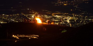 Beitragsbild des Blogbeitrags Summer Solstice Celebrations Light Up Innsbruck’s Mountain Peaks 