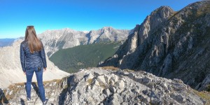 Beitragsbild des Blogbeitrags Walks to Explore: City and Mountains