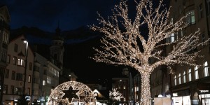 Beitragsbild des Blogbeitrags Natale e Tradizione ai Mercatini di Innsbruck