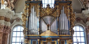 Beitragsbild des Blogbeitrags Orgeln in Innsbruck: Himmlische Klänge erhabener Instrumente 