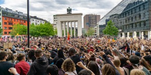 Beitragsbild des Blogbeitrags Black Lives Matter. Auch in Innsbruck.