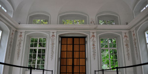 Beitragsbild des Blogbeitrags Der Hofgarten-Pavillon und seine zarten Wandmalereien 