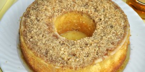 Beitragsbild des Blogbeitrags Bacardi Rum Cake. Oder wenn zwei Freundinnen Unsinn treiben.