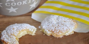 Beitragsbild des Blogbeitrags Lemon Curd-Cookies. Mit Frischkäse.