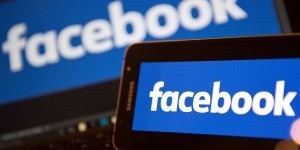 Beitragsbild des Blogbeitrags „Live in 3-2-1…“: Die Top Tipps für Live-Videos in Social Networks 