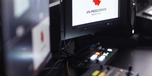 Beitragsbild des Blogbeitrags Die Pressekonferenz im digitalen Medienzeitalter