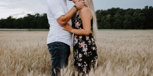 Beitragsbild des Blogbeitrags Kennenlernshooting Nadine & Markus