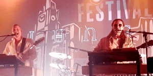 Beitragsbild des Blogbeitrags konzert #26: jungle, chali 2na and krafty kuts, the cinematic orchestra, hot chip @ bbc 6 music festival im eventim olympia in liverpool | 31.03.2019
