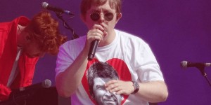 Beitragsbild des Blogbeitrags konzert #52: vampire weekend, gerry cinnamon, maggie rogers, lewis capaldi, lizzo, johnny marr, sigrid, kurt vile, courteeners, the killers @ glastonbury festival in england | 29.06.2019 