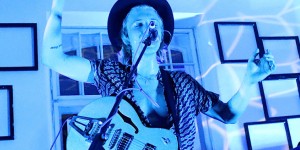 Beitragsbild des Blogbeitrags konzert #72: vögel die erde essen, cassia, the stroppies, jeremy pascal, matija @ waves vienna festival | 27.09.2019
