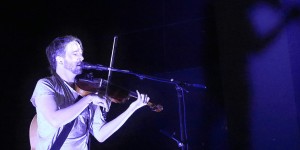Beitragsbild des Blogbeitrags konzert #89: toth, honey harper, jesse marchant, owen pallett @ blue bird festival im porgy & bess | 30.11.2019 
