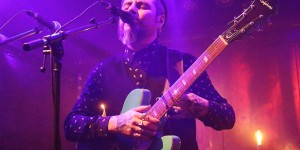 Beitragsbild des Blogbeitrags konzert #91: atzur, low roar @ b72 | 11.12.2019