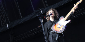 Beitragsbild des Blogbeitrags konzert #22: lou asril, my ugly clementine, coach party, anna calvi, arlo parks, alt-j, interpol, florence & the machine @ lido sounds festival | 16.06.2023