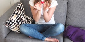 Beitragsbild des Blogbeitrags 5 Beauty-Tipps, wie du deinen eos Lippenbalsam noch einsetzen kannst + Give away 