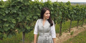 Beitragsbild des Blogbeitrags Trachtentrends 2019: Fesch im Dirndl 