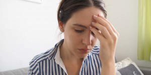 Beitragsbild des Blogbeitrags Was hilft gegen Migräne?  – Meine Erfahrungen mit Migravent 