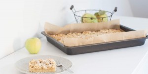Beitragsbild des Blogbeitrags Apfelstreuselkuchen am Blech 