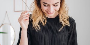 Beitragsbild des Blogbeitrags 3 Frisuren für kurze Haare im Sommer 