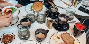 Beitragsbild des Blogbeitrags Wo ich zuletzt in Wien essen war – Das untypische Food Diary 