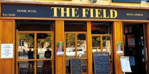 Beitragsbild des Blogbeitrags Irish Pub Check: Kilkenny „The Field Pub“ 