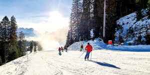 Beitragsbild des Blogbeitrags Salzkammergut Skigebiete: auf die Bretter, fertig, los!
