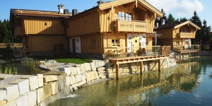 Beitragsbild des Blogbeitrags Urlaub im Hüttendorf