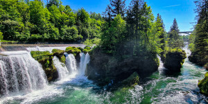 Beitragsbild des Blogbeitrags Traunfall-Rundwanderweg: Naturerlebnis am Wasser 