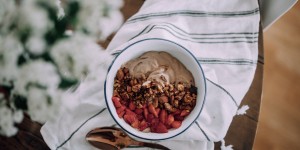 Beitragsbild des Blogbeitrags Chocoholic Smoothie Bowl 